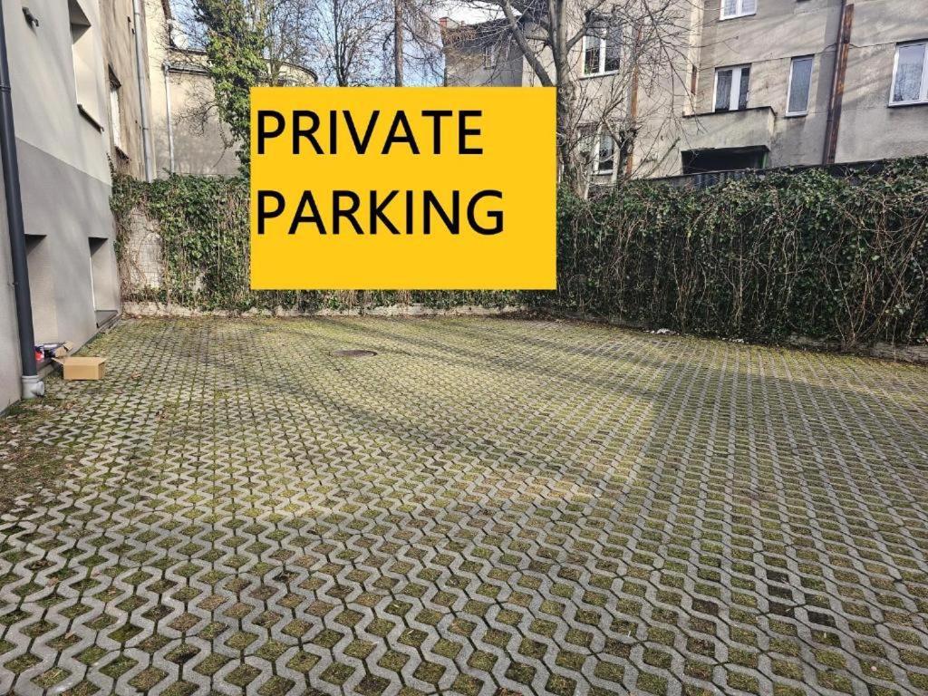 Urabn Apartments Studio With Garden No 2A Chorzow Katowice Free Private Parking, Self Check-In Exterior photo